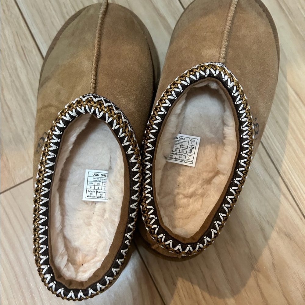 Ugg Tasman Slippers